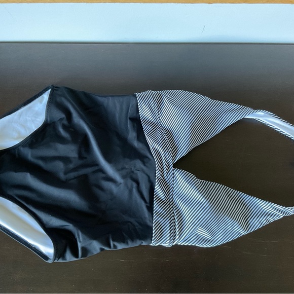 Beachsissi one piece swimsuit (brand new) - Picture 1 of 4